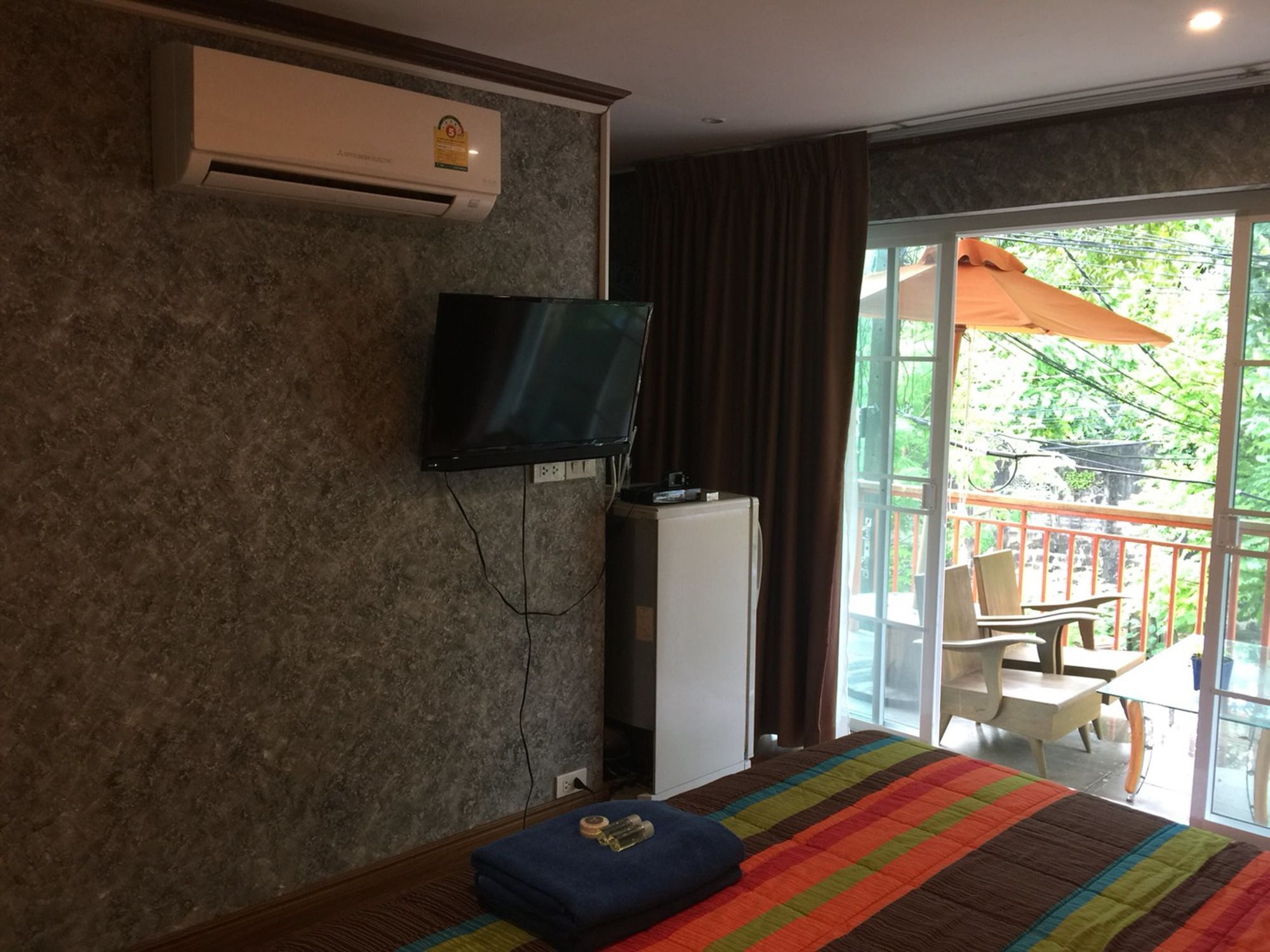 Pcr Guesthouse Kata ภายนอก รูปภาพ