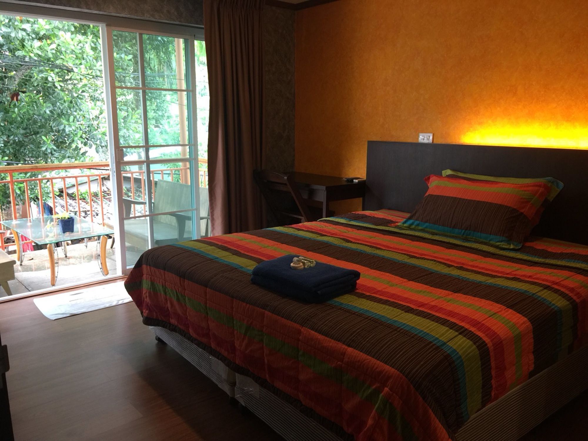 Pcr Guesthouse Kata ภายนอก รูปภาพ
